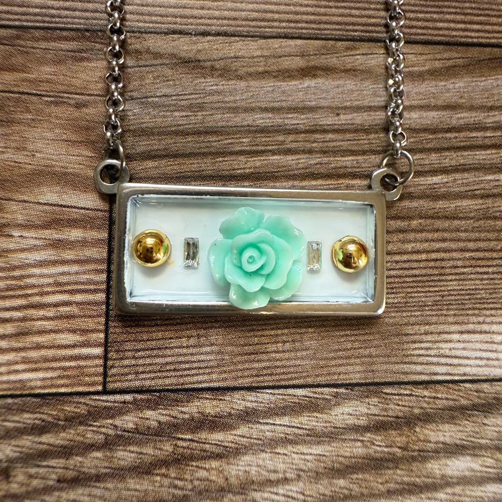 Handmade cottage core necklace - Picture 4 of 7